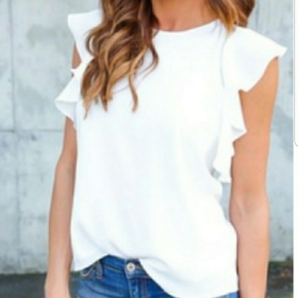 RUFFLED SLEEVE BLOUSE